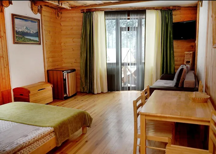 Готель Гірський Прутець Буковель